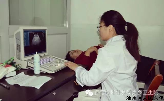 我院援疆医疗人员抵达伊宁 不顾旅途劳累迅速进入工作状态