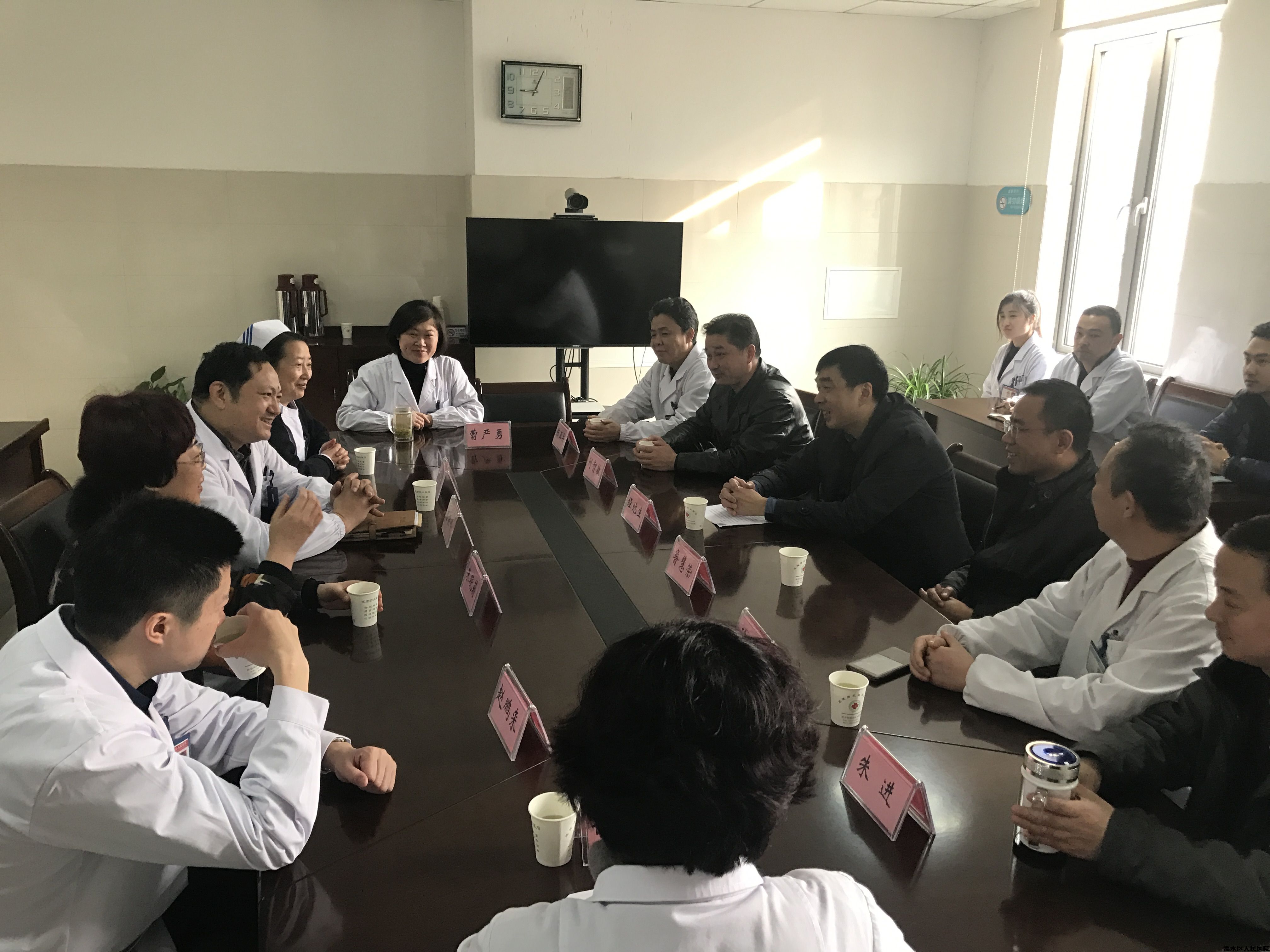 副区长经地生春节前慰问我院高层次人才
