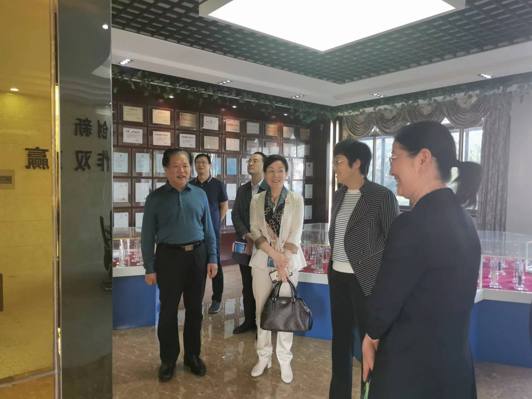 安徽省总工会领导莅临公司调研